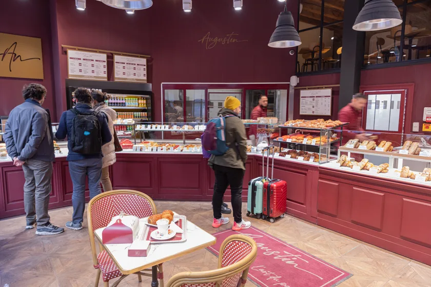 Comptoir de la boutique Augustin Opéra à Lyon