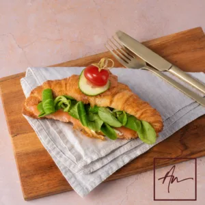 Croissant au saumon fumé et concombre Augustin