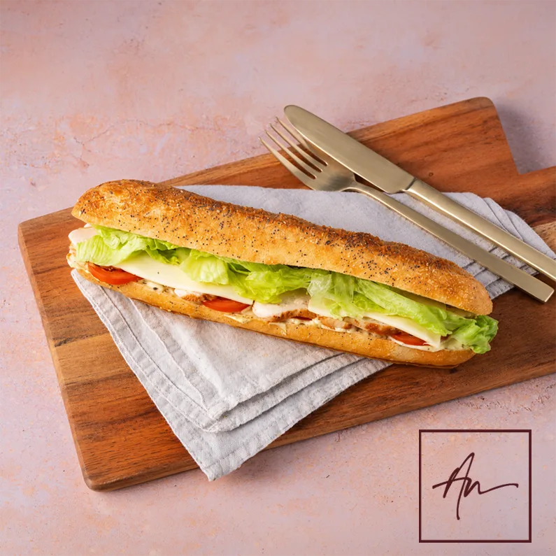 Signature argentin Augustin : poulet, mozzarella et mayonnaise chimichurri
